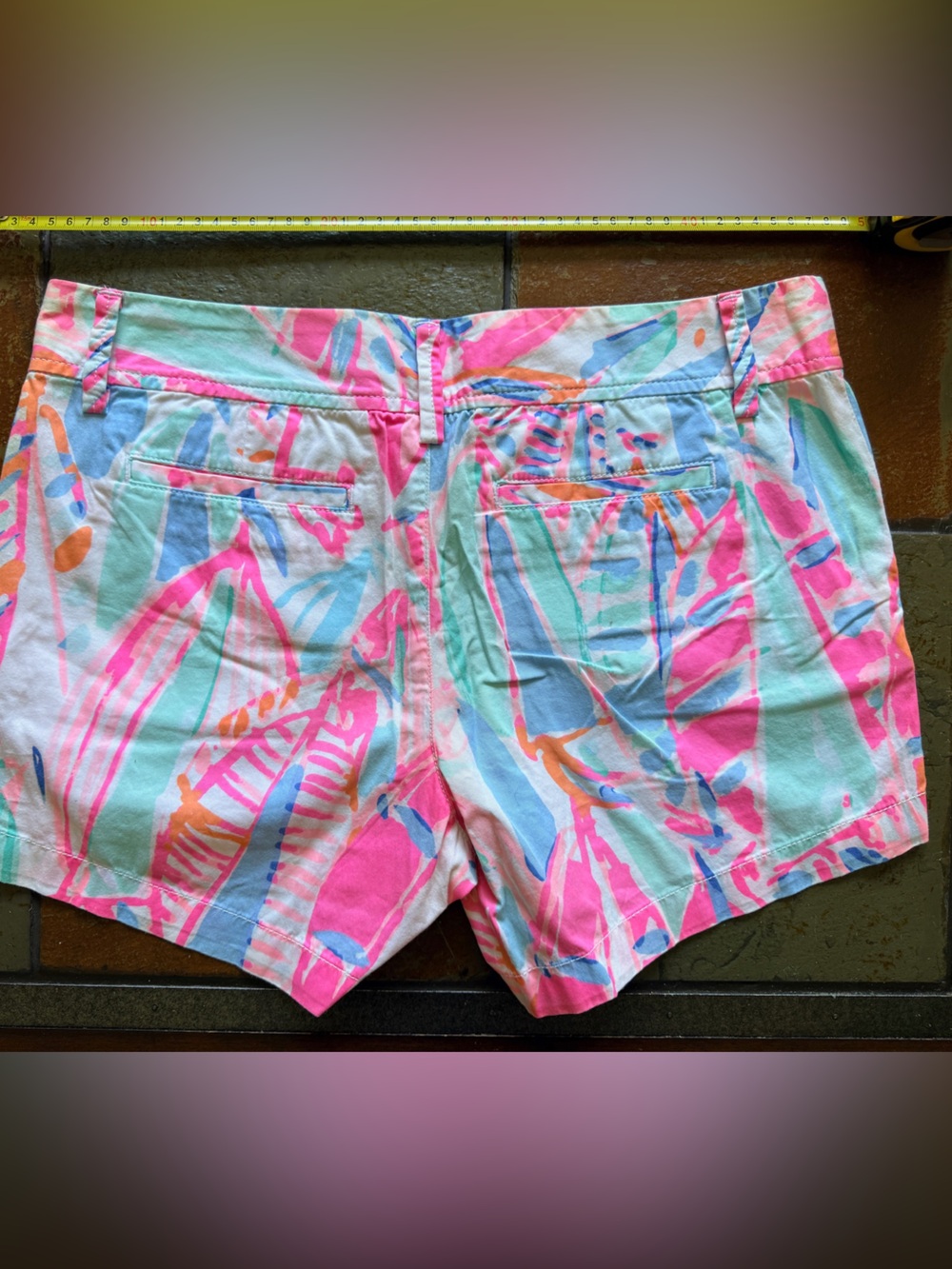 Lilly Pulitzer size 8 light pink Barbie pink and pale blue shorts 9” rise luxury
